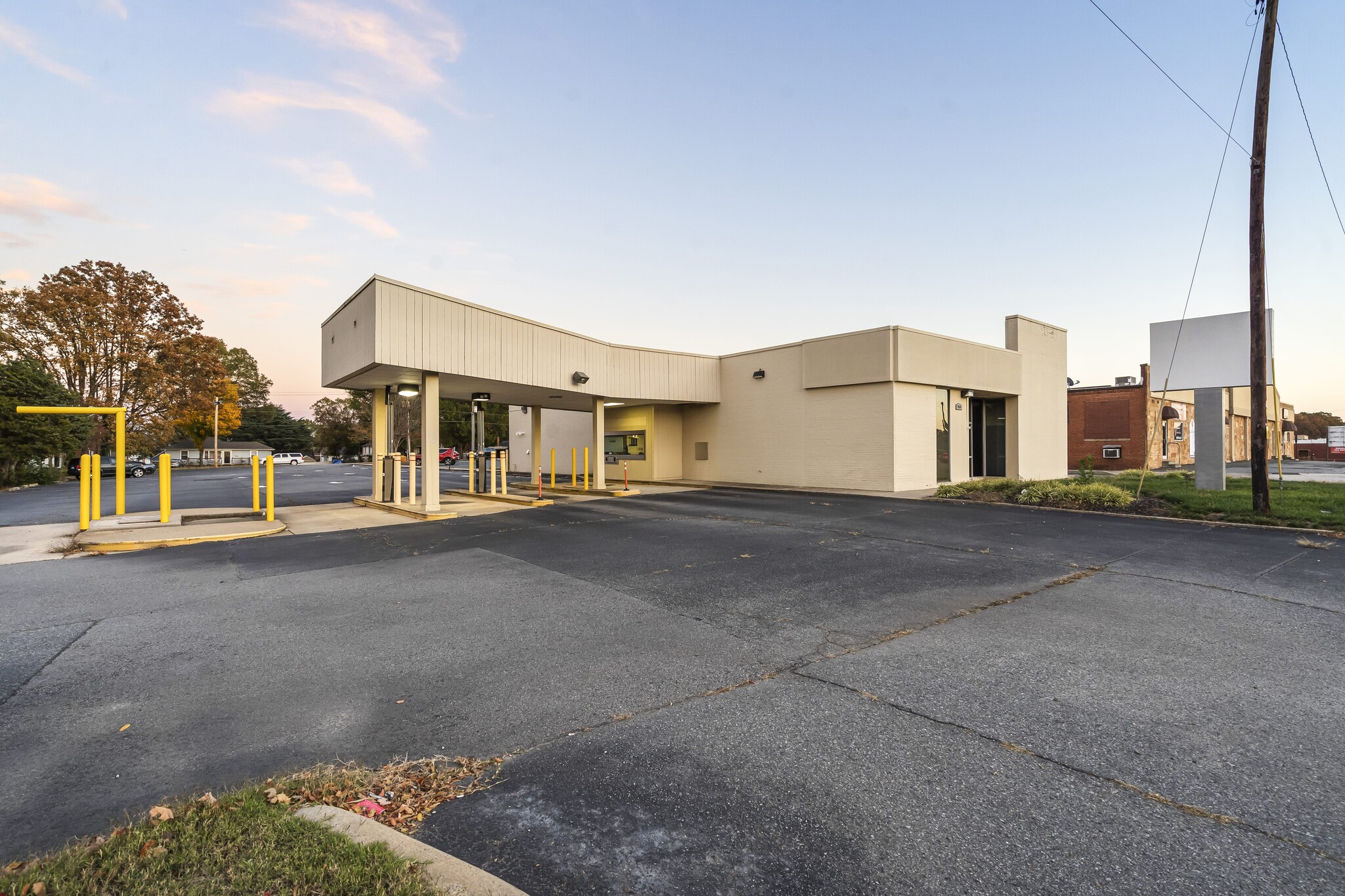704 N Cannon Blvd, Kannapolis, NC for sale Building Photo- Image 1 of 22