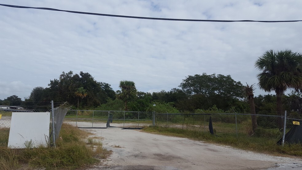 460 Cidco Rd, Cocoa, FL for sale - Building Photo - Image 1 of 1