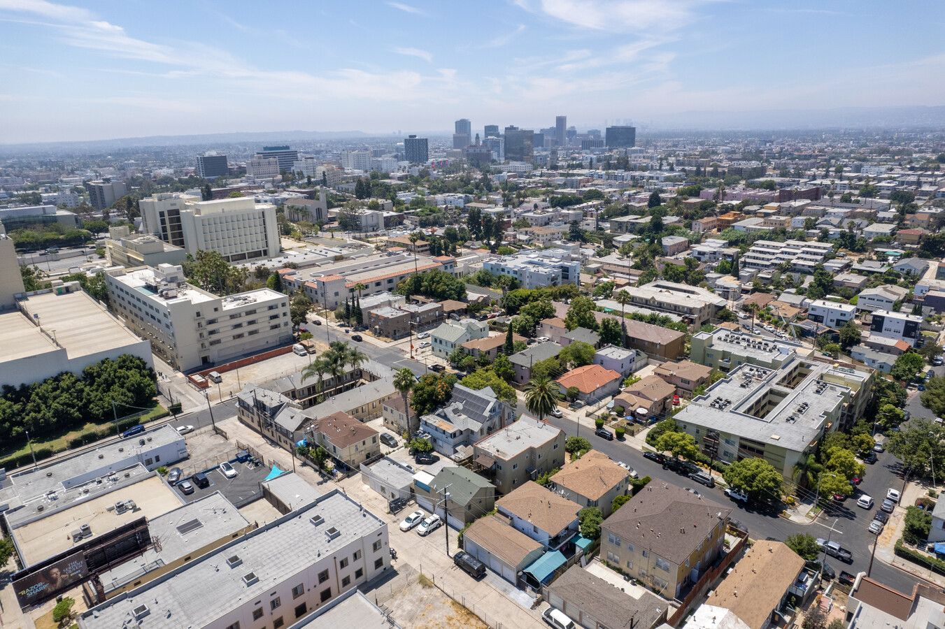 210 S Lake St, Los Angeles, CA 90057 | LoopNet