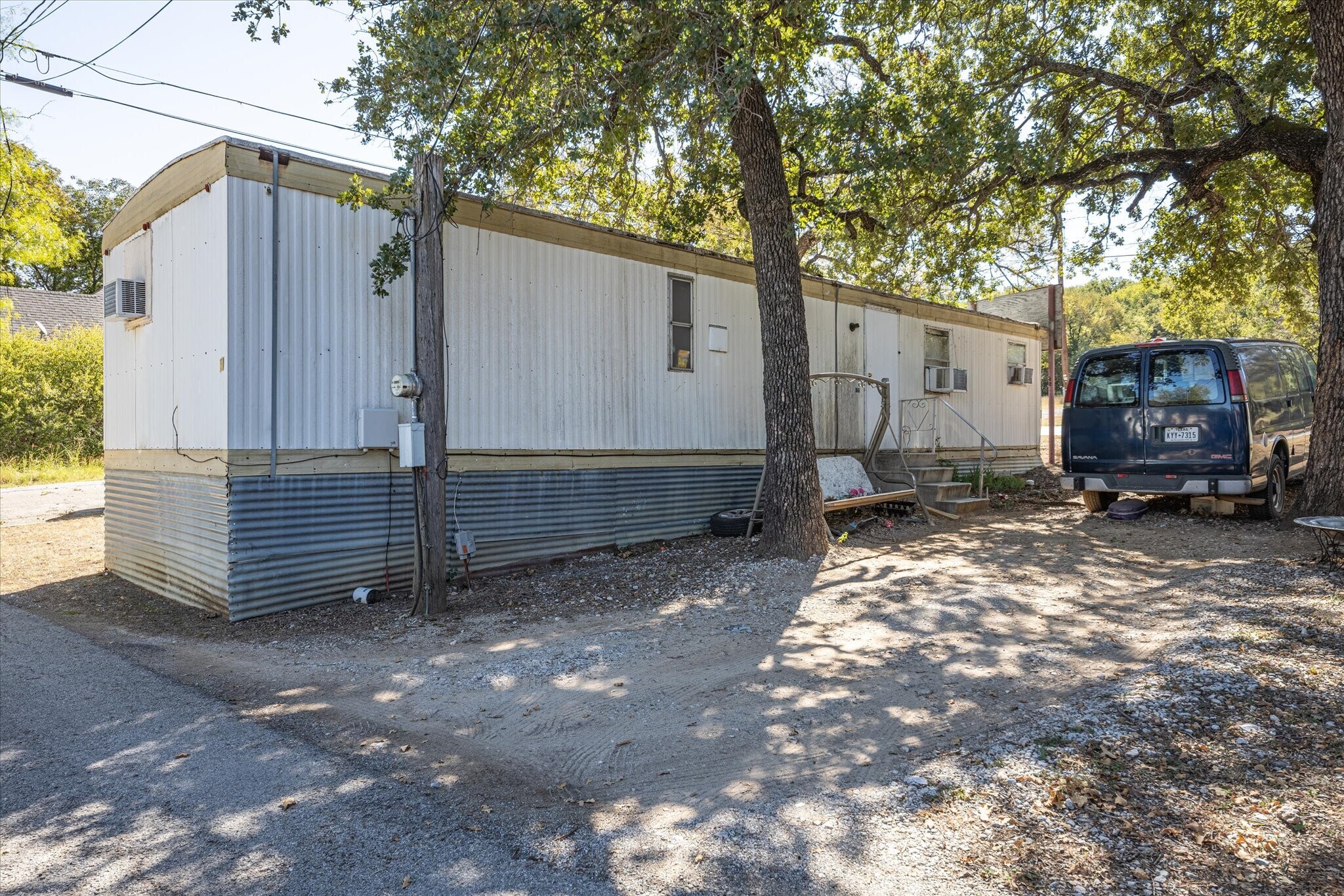 901 W Hubbard St, Mineral Wells, TX 76067 Multifamily for Sale