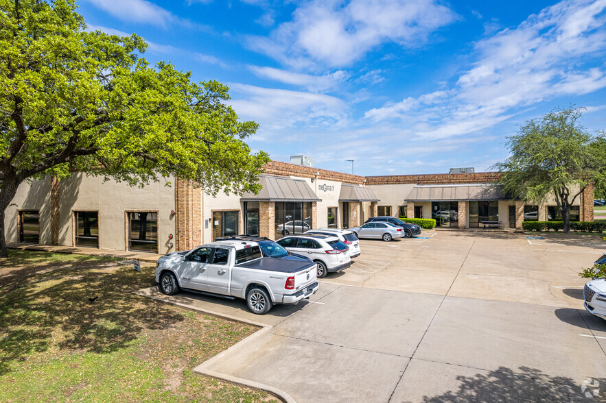 4215 N Beltwood Pky, Dallas, TX for lease - Building Photo - Image 1 of 24