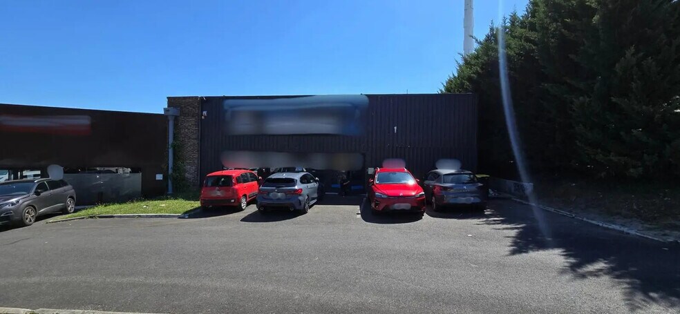 Retail in Champigny-sur-Marne for lease - Building Photo - Image 1 of 9