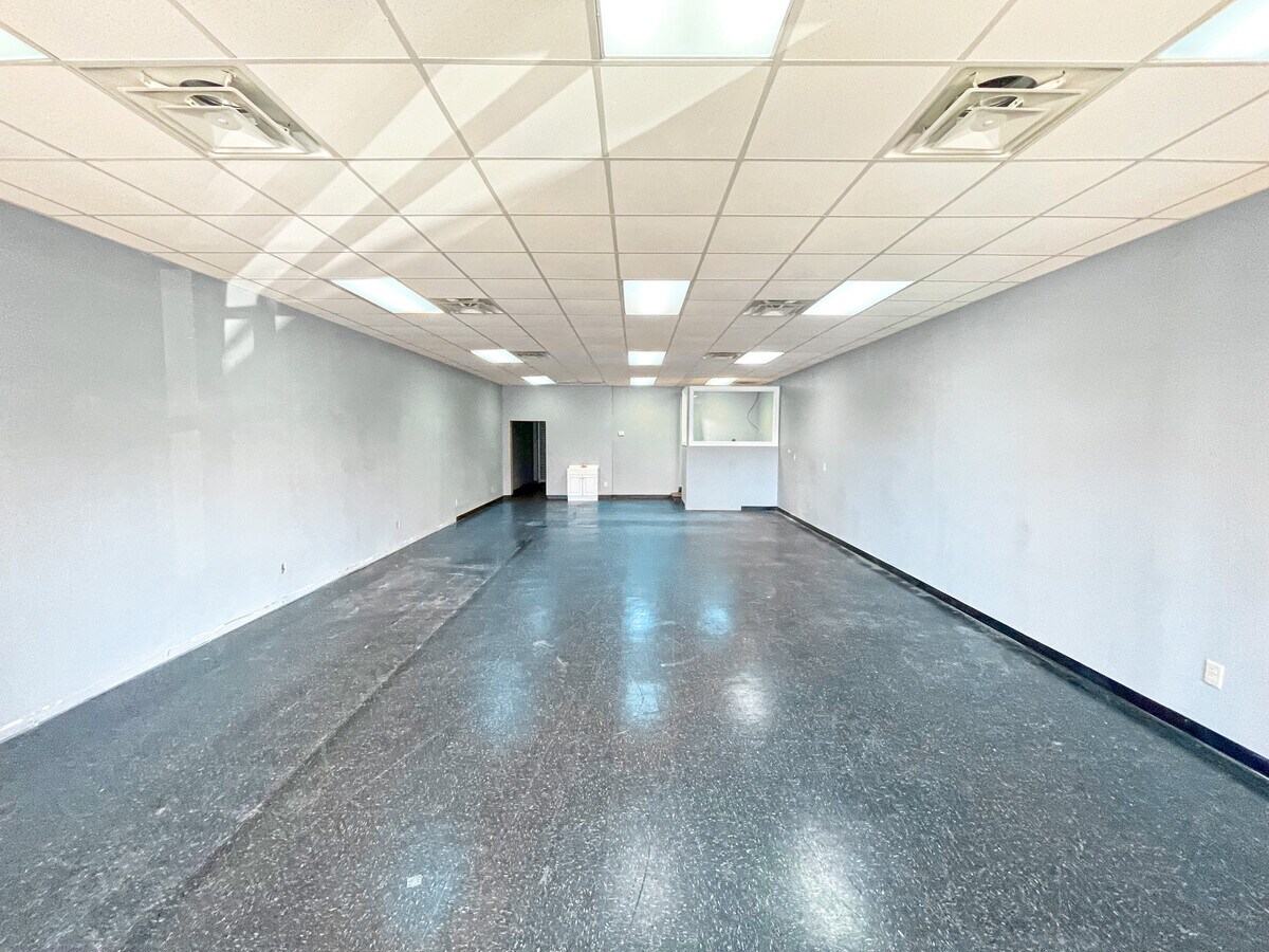 6440 W Hamilton Park Dr, Columbus, GA 31909 Patton Plaza