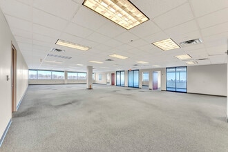 2200 Fletcher Ave, Fort Lee, NJ for lease Interior Photo- Image 2 of 12