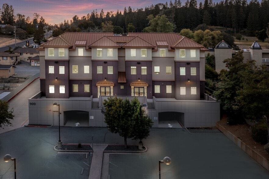 900 E Main St, Grass Valley, CA for lease - Building Photo - Image 2 of 14