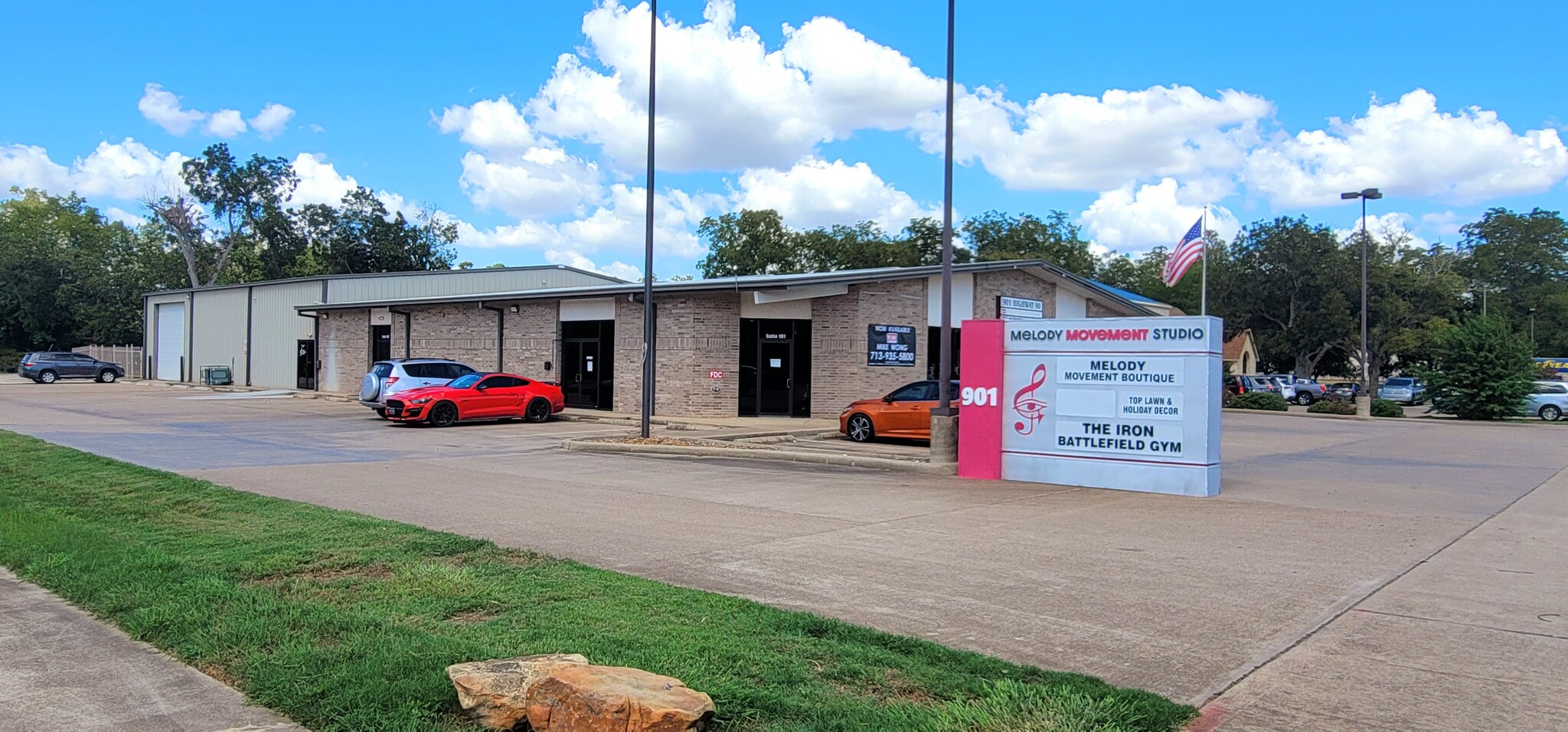 901 E Highway 90A, Richmond, TX for lease Building Photo- Image 1 of 19