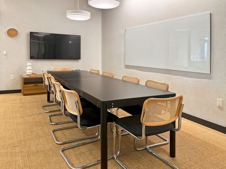 101 E Washington St, Phoenix, AZ for lease - Interior Photo - Image 1 of 21