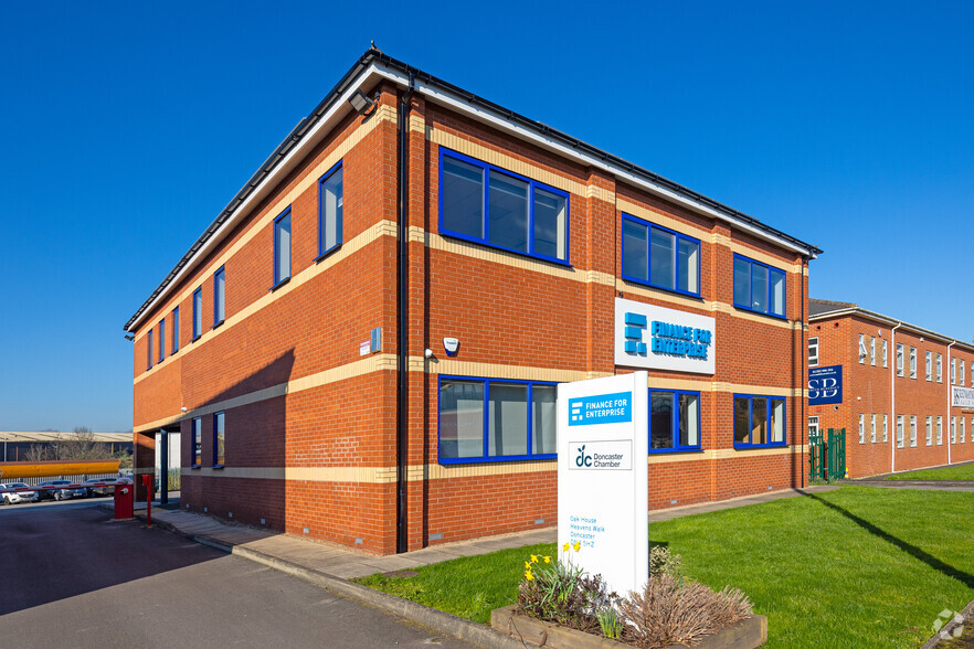 Heavens Walk, Doncaster for lease - Primary Photo - Image 1 of 2