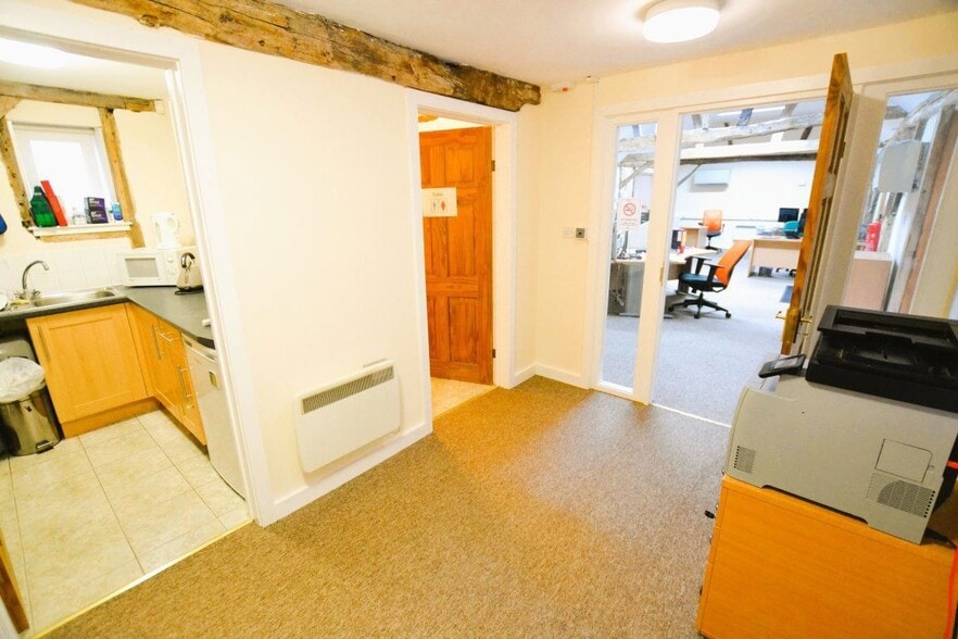 Saltmore Farm, Hinxworth, Nr Baldock, Ashwell for lease - Interior Photo - Image 3 of 6