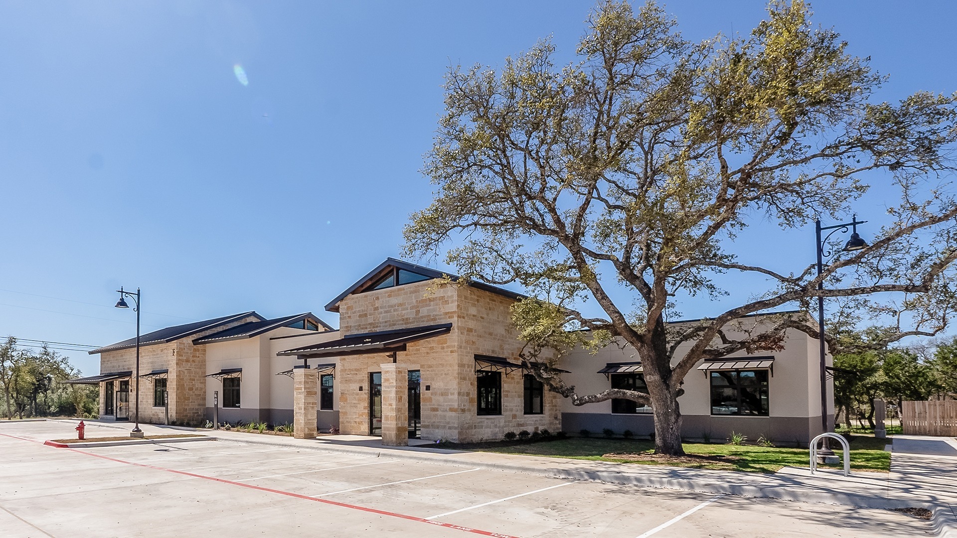 1513 E New Hope Dr, Cedar Park, TX for lease Building Photo- Image 1 of 6