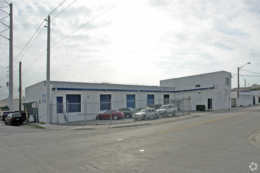 Allapattah Industrial Assemblage portfolio of 3 properties for sale on LoopNet.com - Building Photo - Image 2 of 4