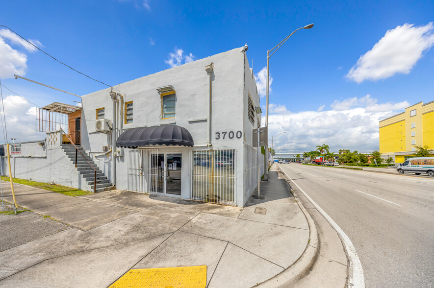 3700 NW 27th Ave, Miami, FL for lease - Building Photo - Image 2 of 8