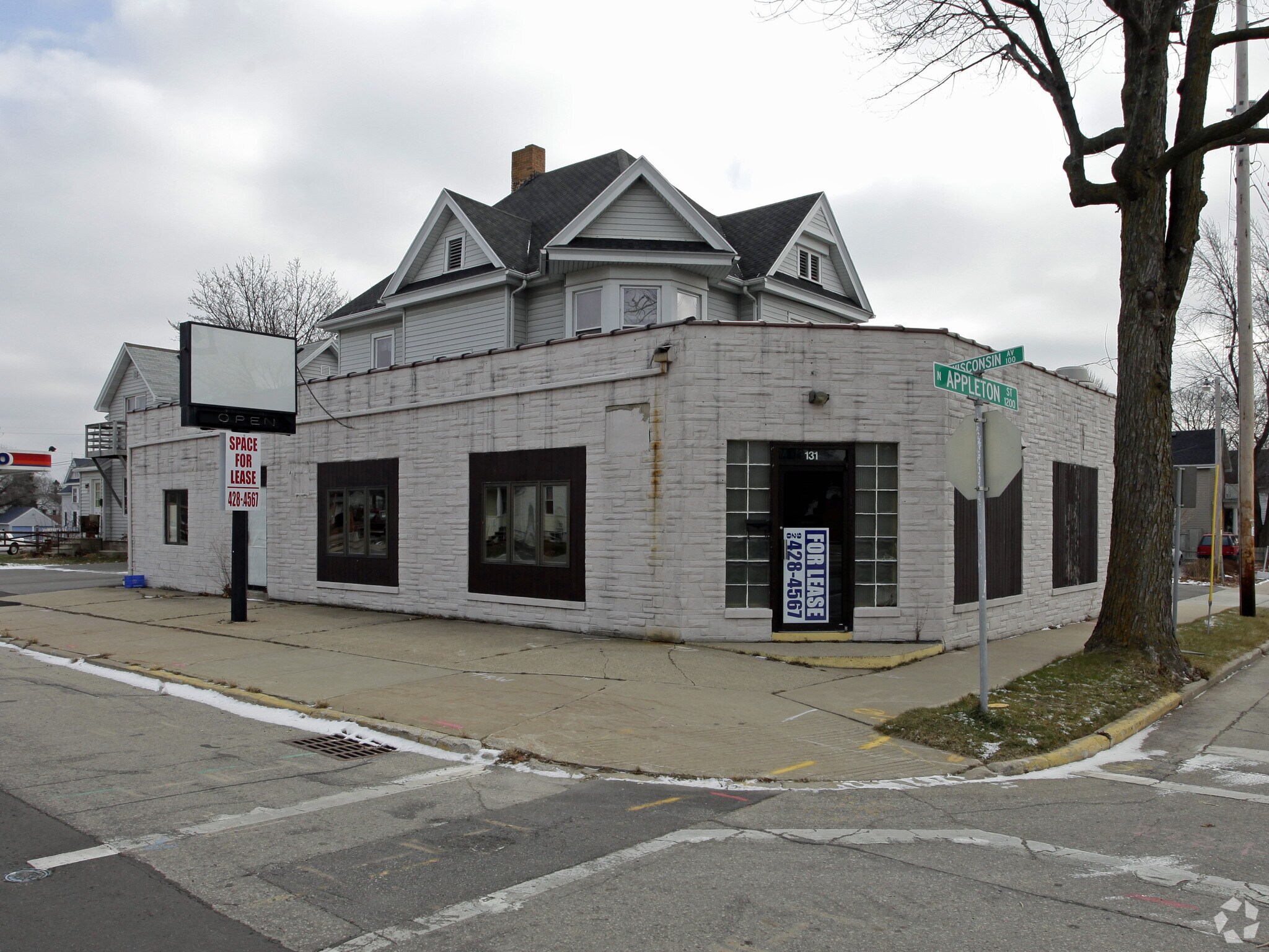 131 W Wisconsin Ave, Appleton, WI for sale Primary Photo- Image 1 of 1