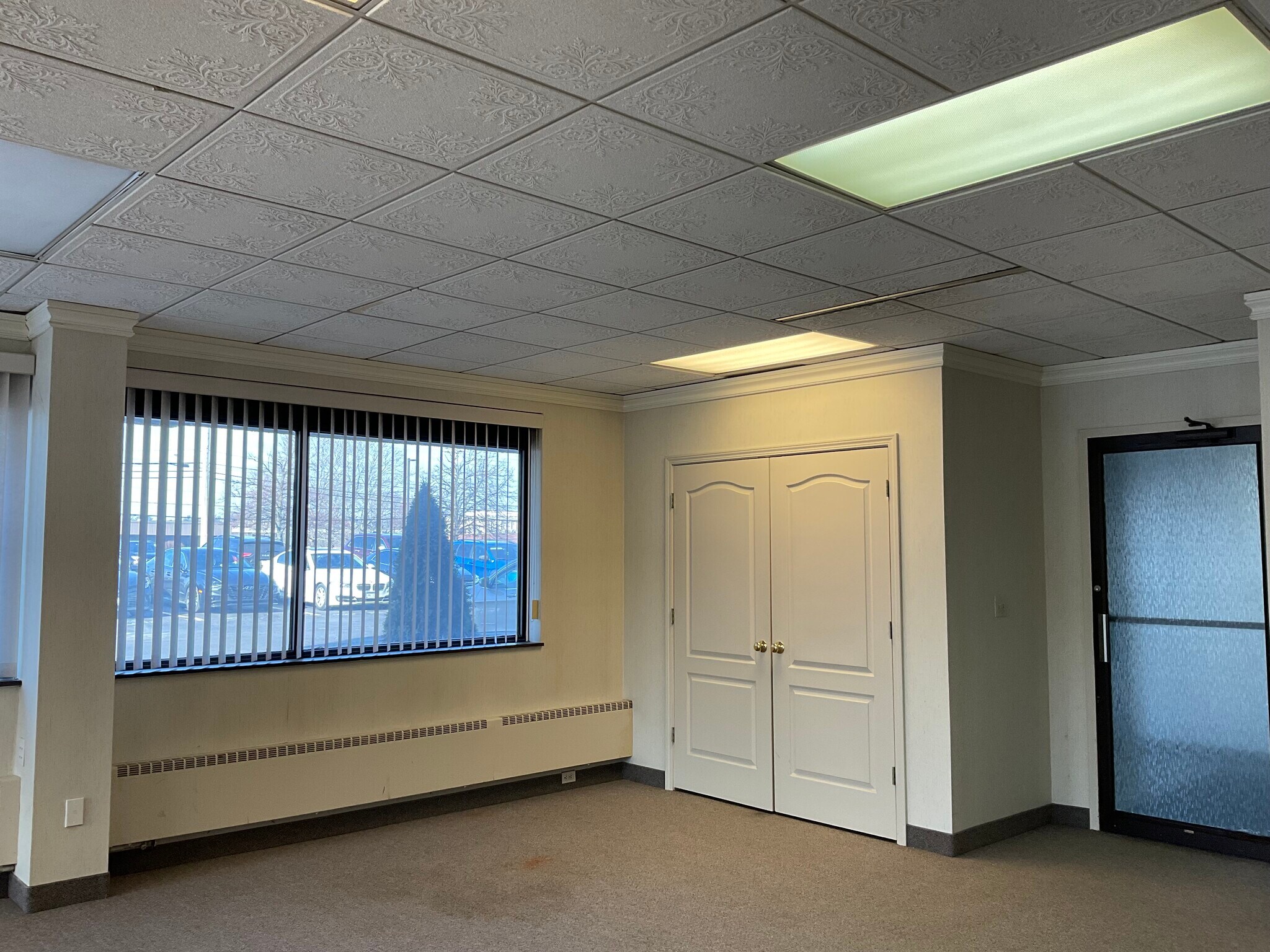 6001 Cochran Rd, Solon, OH 44139 Solon Building