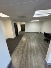 8075 SW Nimbus Ave, Beaverton, OR for lease Interior Photo- Image 2 of 5