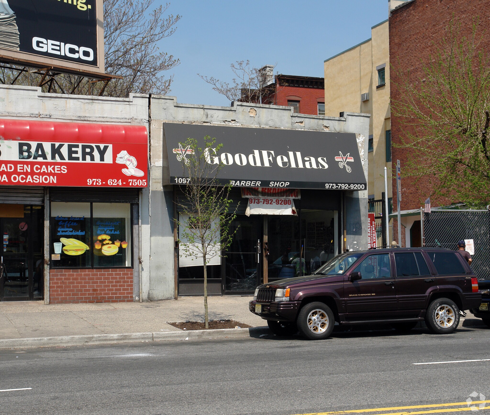 Retail in Newark, NJ for sale Primary Photo- Image 1 of 1