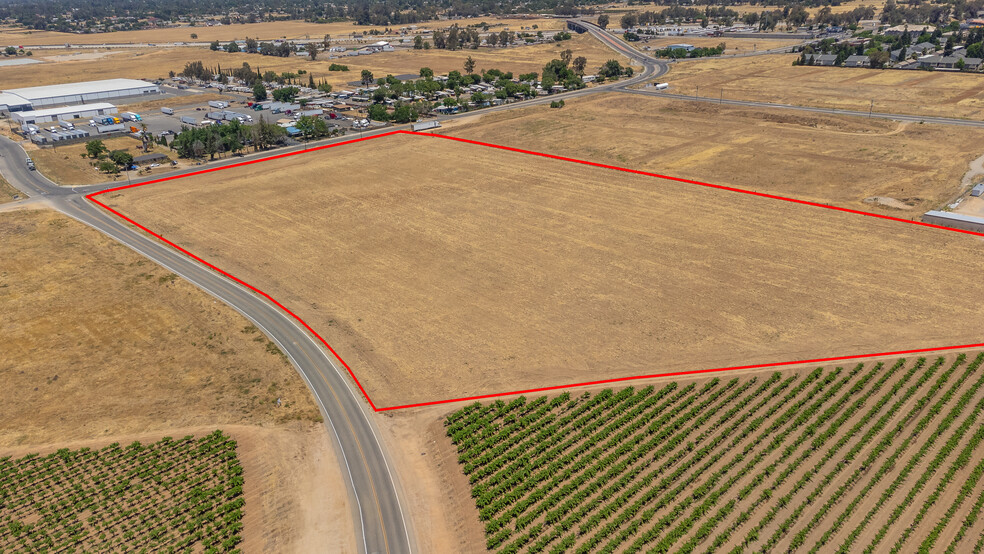 Kennedy Street and Westberry Blvd SEC & SWC, Madera, CA for sale - Building Photo - Image 2 of 5