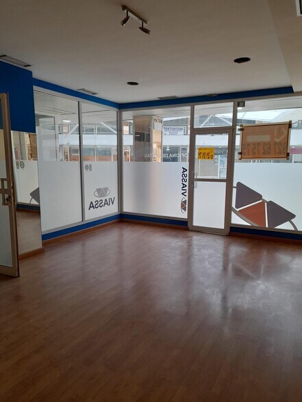 Retail in Cáceres for sale - Building Photo - Image 3 of 5