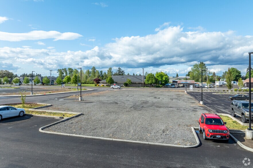 W Main St & Leroy Ave, Molalla, OR for sale - Primary Photo - Image 1 of 1