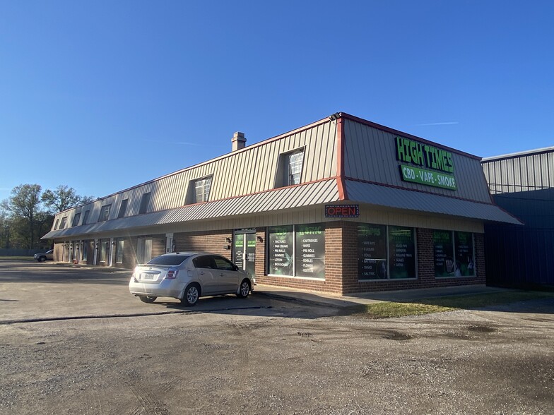 1165 N Main St, Vidor, TX for lease - Primary Photo - Image 1 of 6