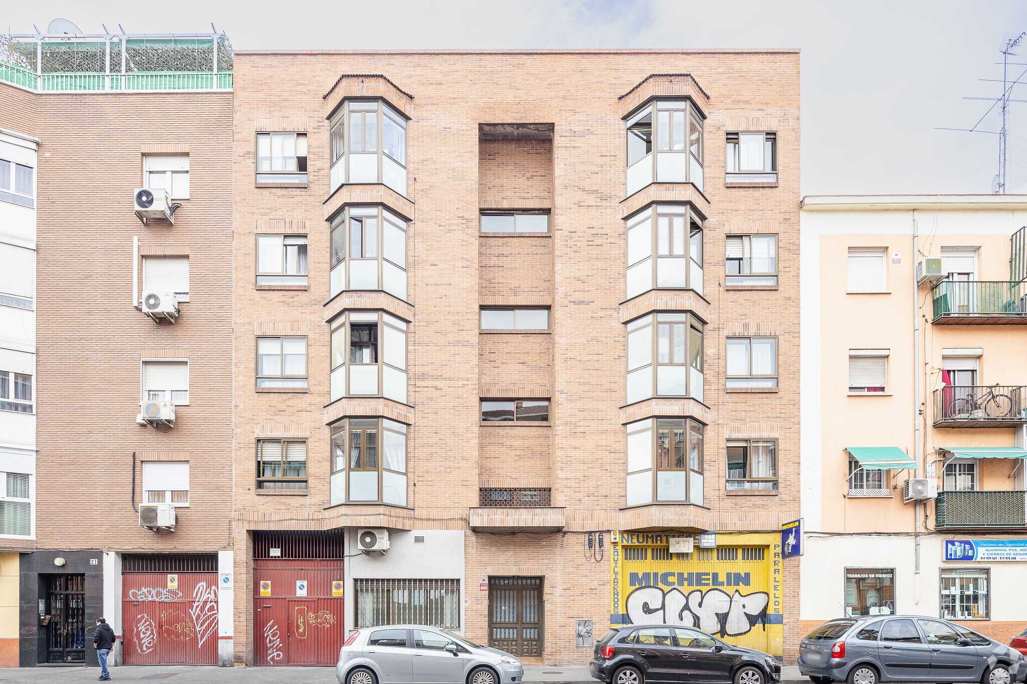 Calle del Arroyo Bueno, 23, Madrid, Madrid for lease Primary Photo- Image 1 of 3