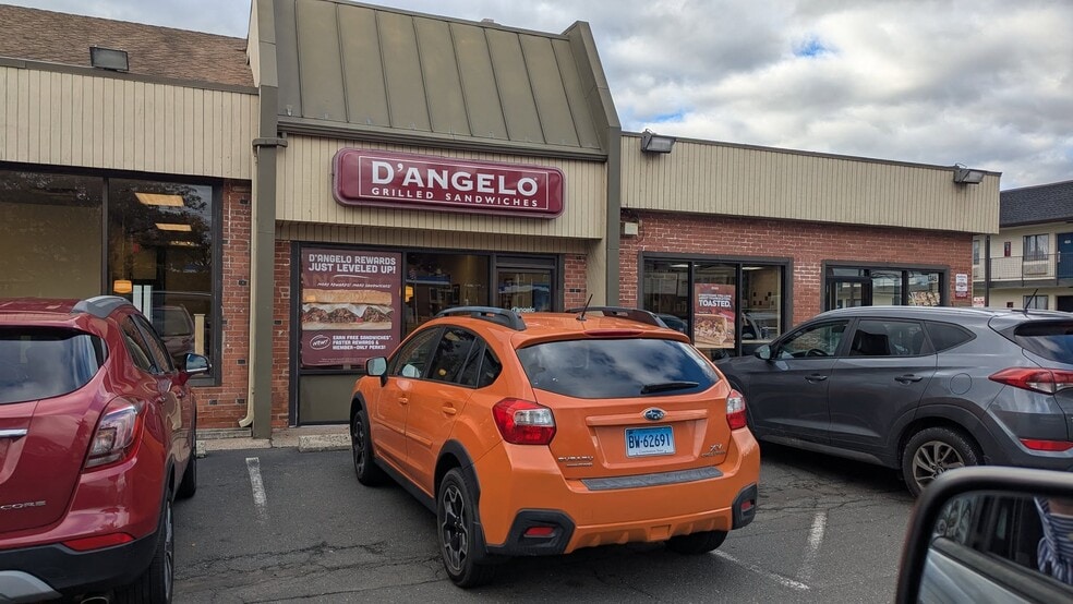 1345 Silas Deane Hwy, Wethersfield, CT for lease - Building Photo - Image 2 of 14