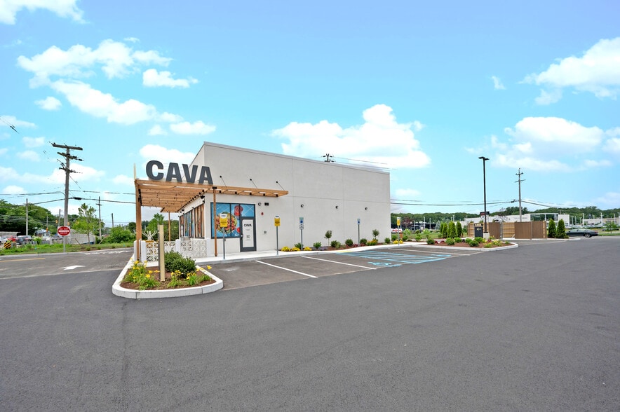 1009 Centerville Rd, Warwick, RI for sale - Building Photo - Image 3 of 6