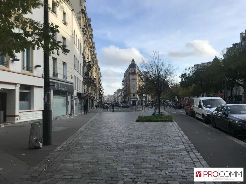 Retail in Paris for lease - Building Photo - Image 2 of 2