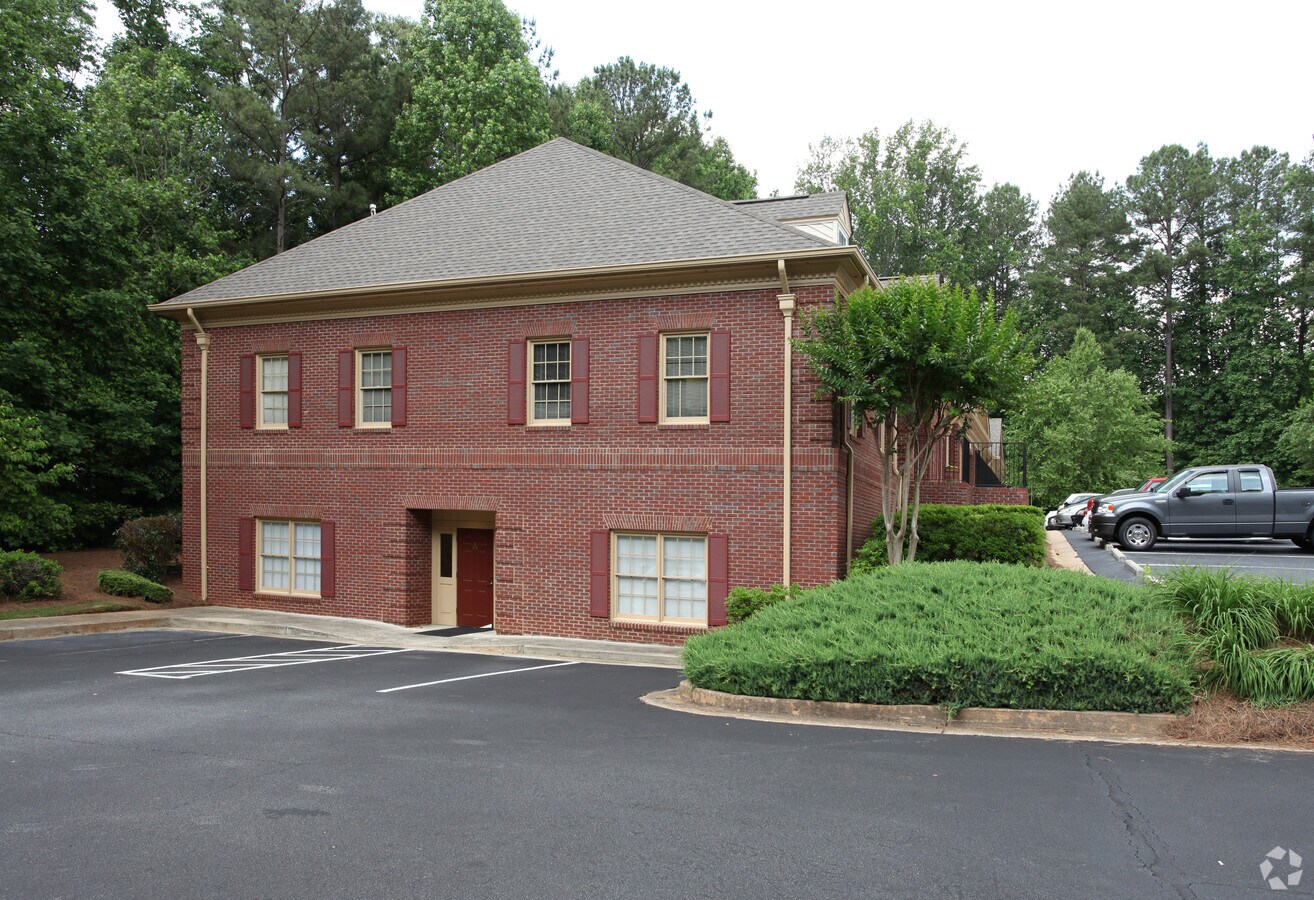 625 Beaver Ruin Rd NW, Lilburn, GA 30047 Building 4