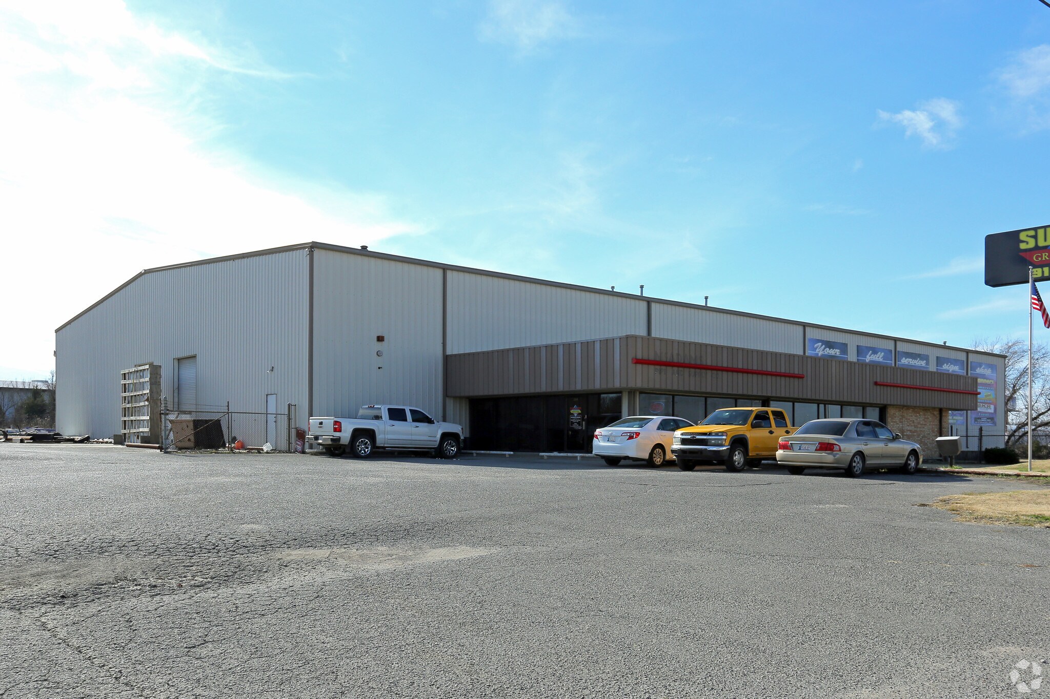 299 E Shawnee Rd, Muskogee, OK for sale Primary Photo- Image 1 of 1