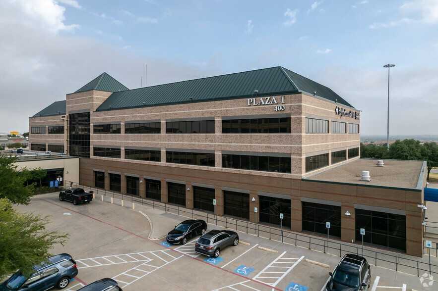 400 W LBJ Fwy, Irving, TX for lease - Building Photo - Image 3 of 5