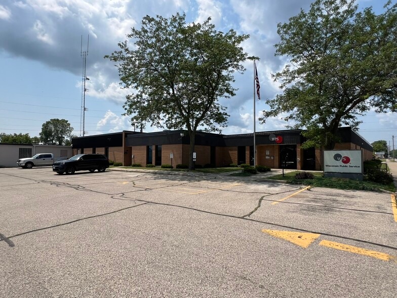 1717 10th Ave, Menominee, MI for sale - Building Photo - Image 3 of 25