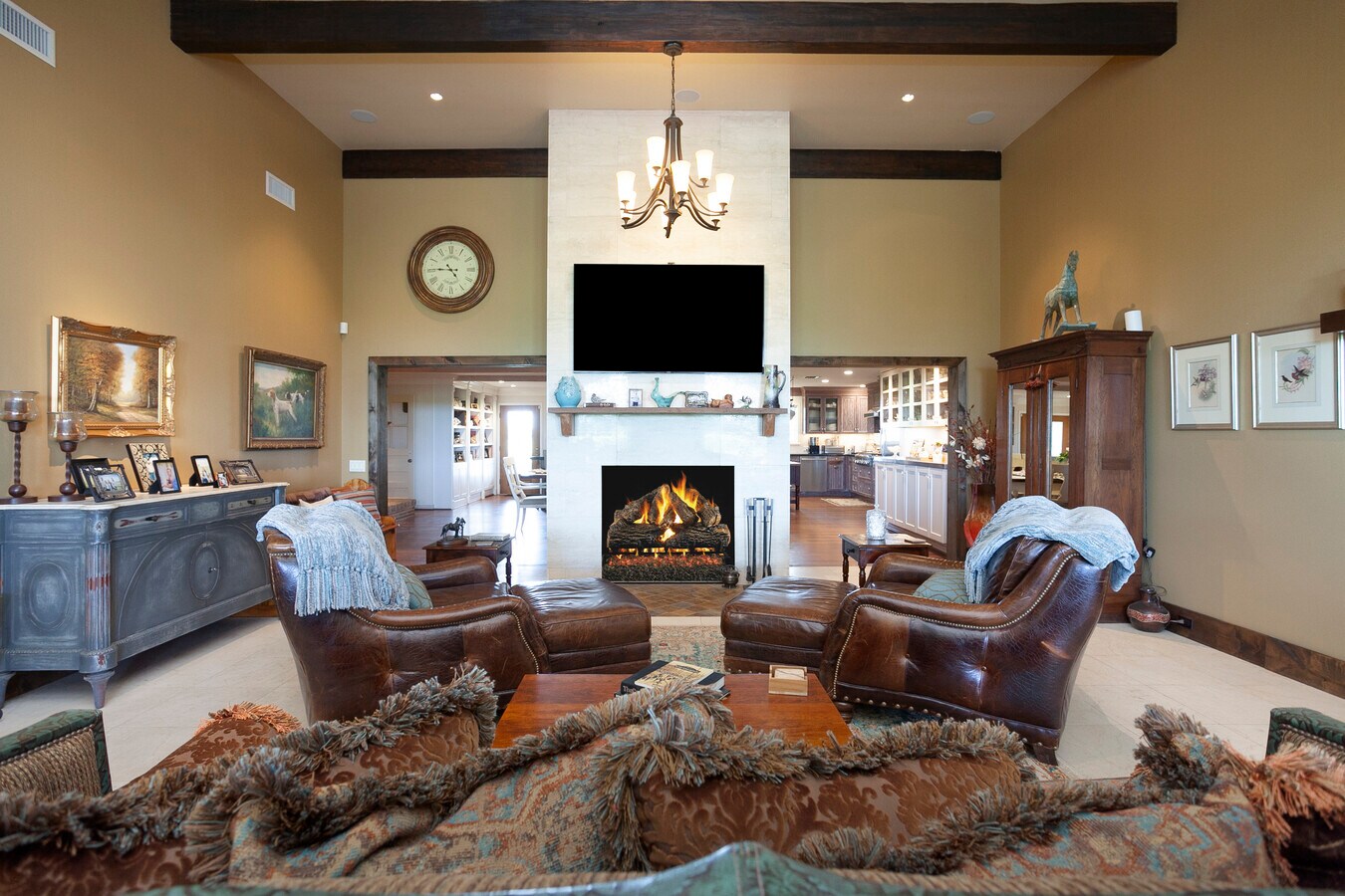 1135 Bancroft Rd, Winnie, TX 77665