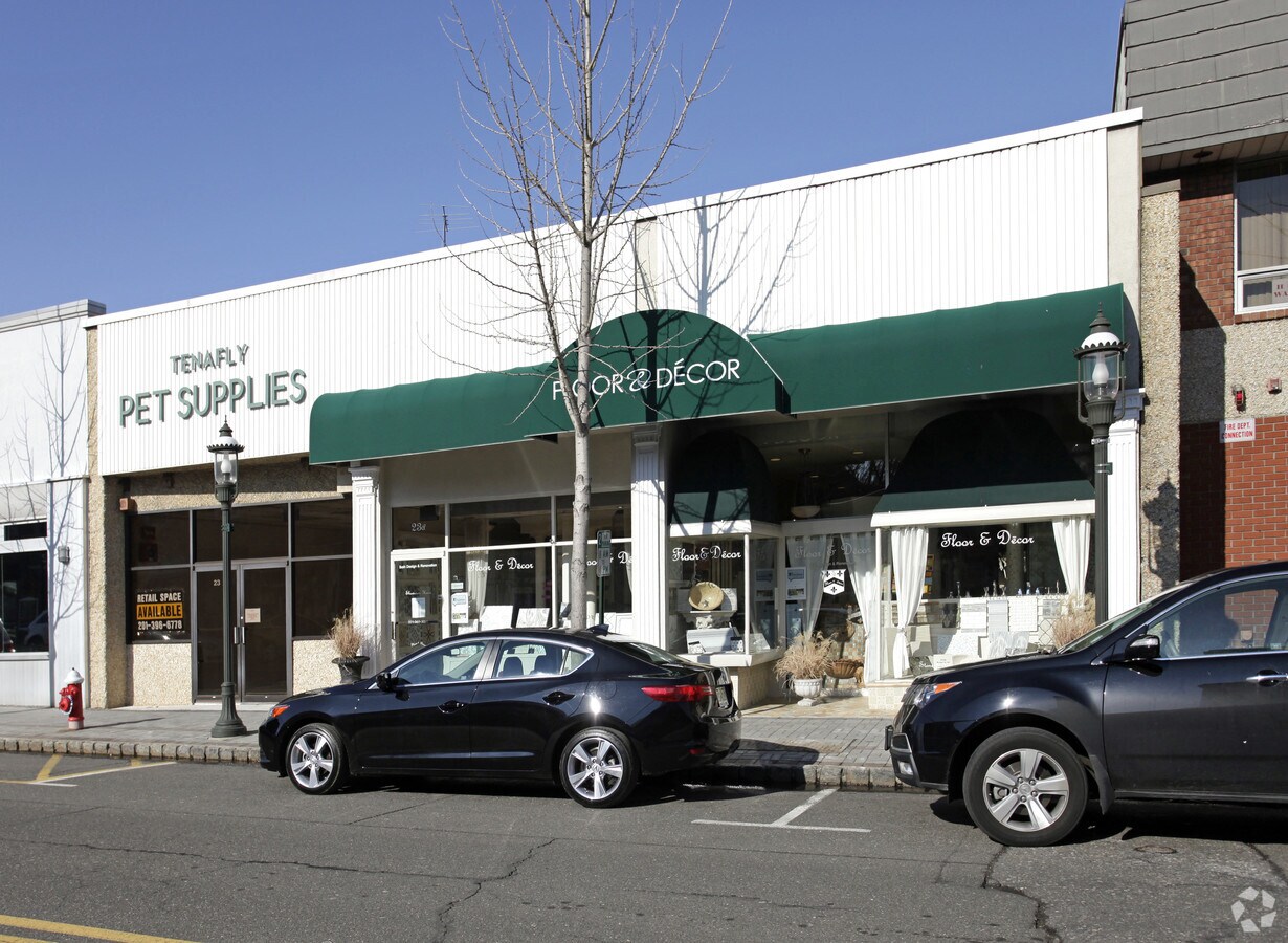 23 Washington St, Tenafly, NJ 07670