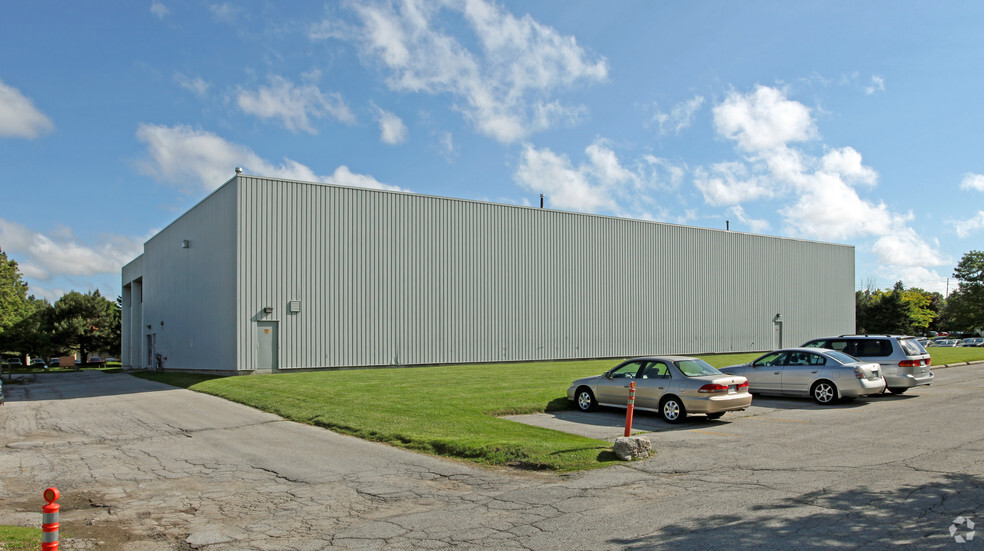 2751 John St, Markham, ON for lease - Building Photo - Image 2 of 2