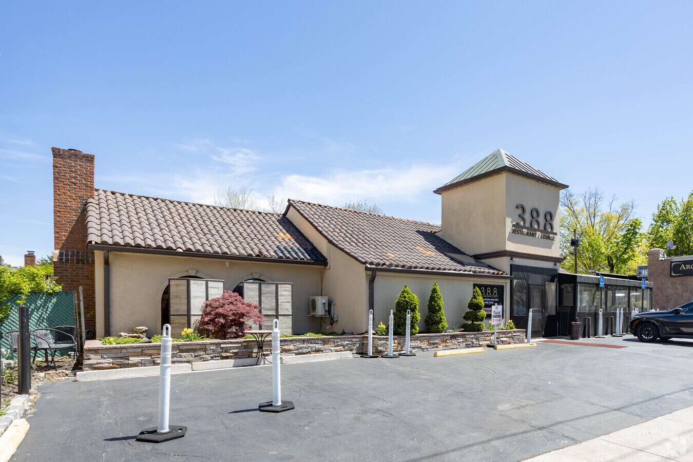 386388 Willis Ave, Roslyn Heights, NY 11577