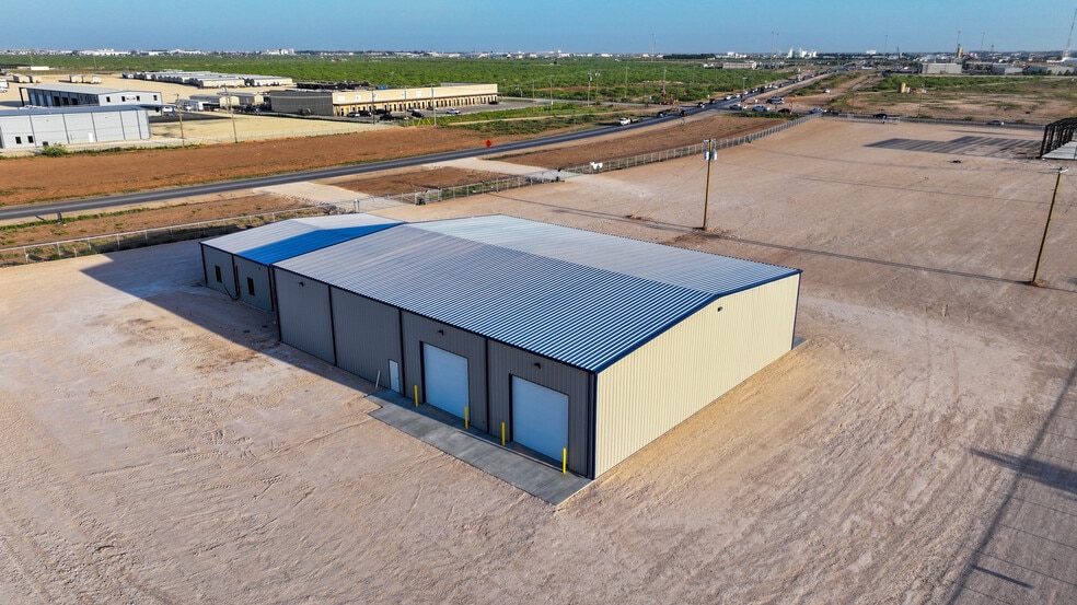 3717 S County Rd 1232, Midland, TX for lease - Building Photo - Image 2 of 17