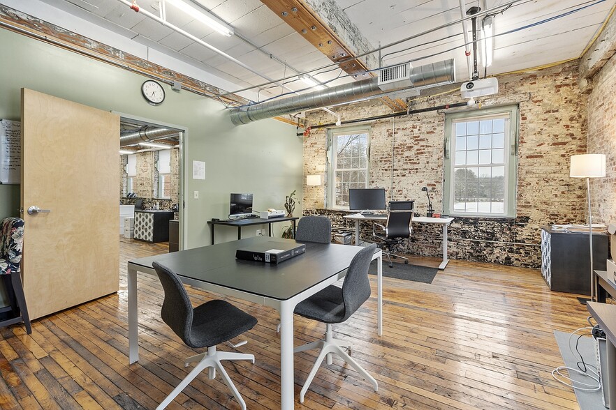 2 Shaker Rd, Shirley, MA for lease - Interior Photo - Image 2 of 13