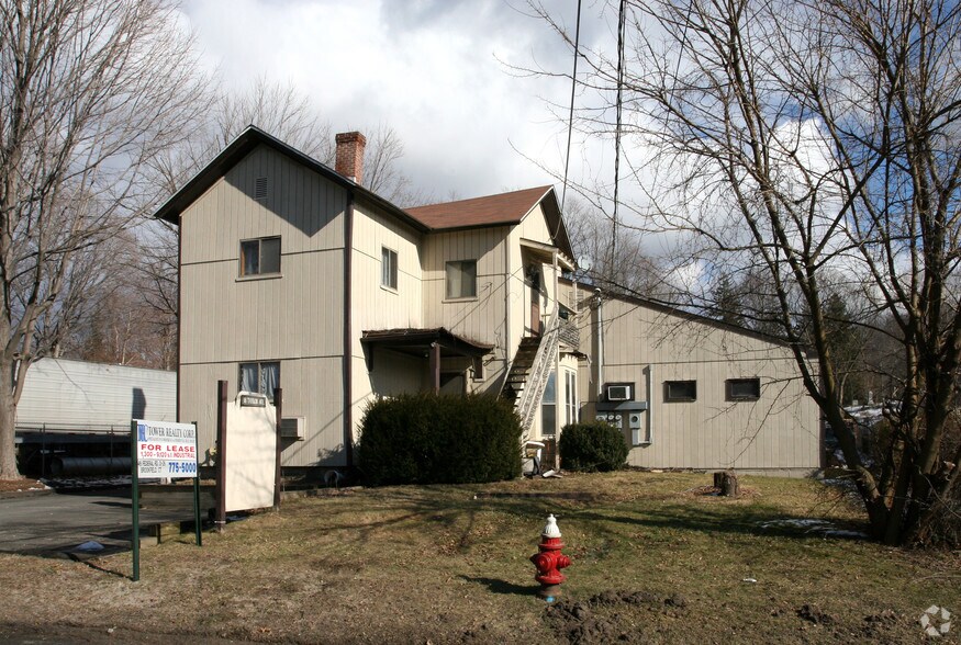 18 Taylor Ave, Bethel, CT for sale - Building Photo - Image 1 of 1