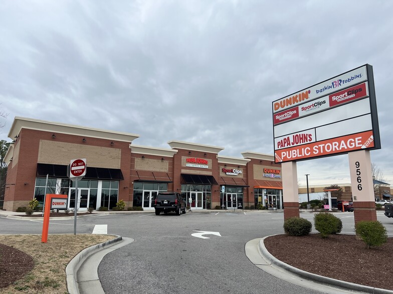 9566 Cliffdale Rd, Fayetteville, NC for lease - Building Photo - Image 2 of 12