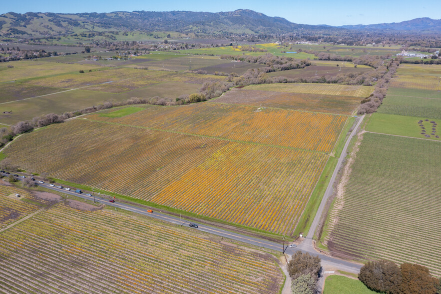 748 W Watmaugh Rd, Sonoma, CA for sale - Building Photo - Image 3 of 9