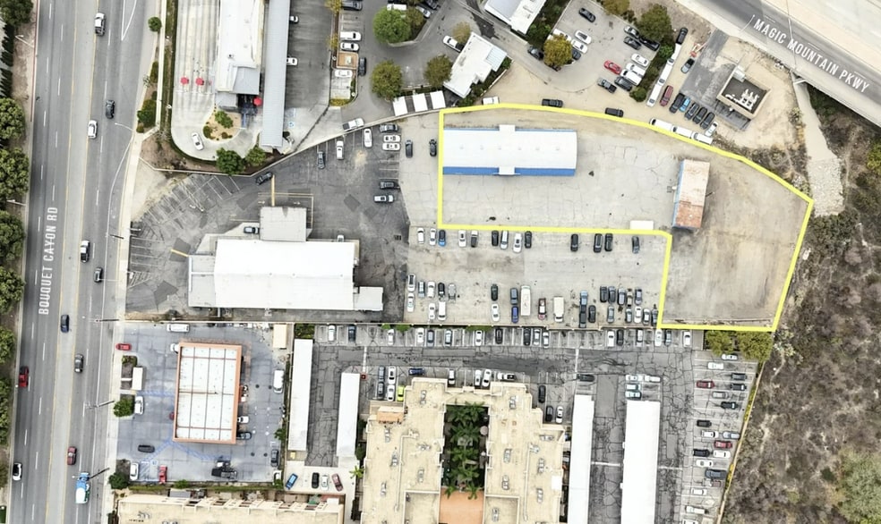 26007-26011 Bouquet Canyon Rd, Santa Clarita, CA for lease - Building Photo - Image 3 of 16