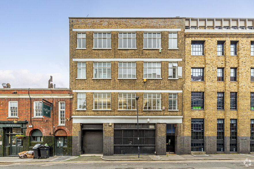 23-24 Easton St, London for lease - Primary Photo - Image 1 of 3