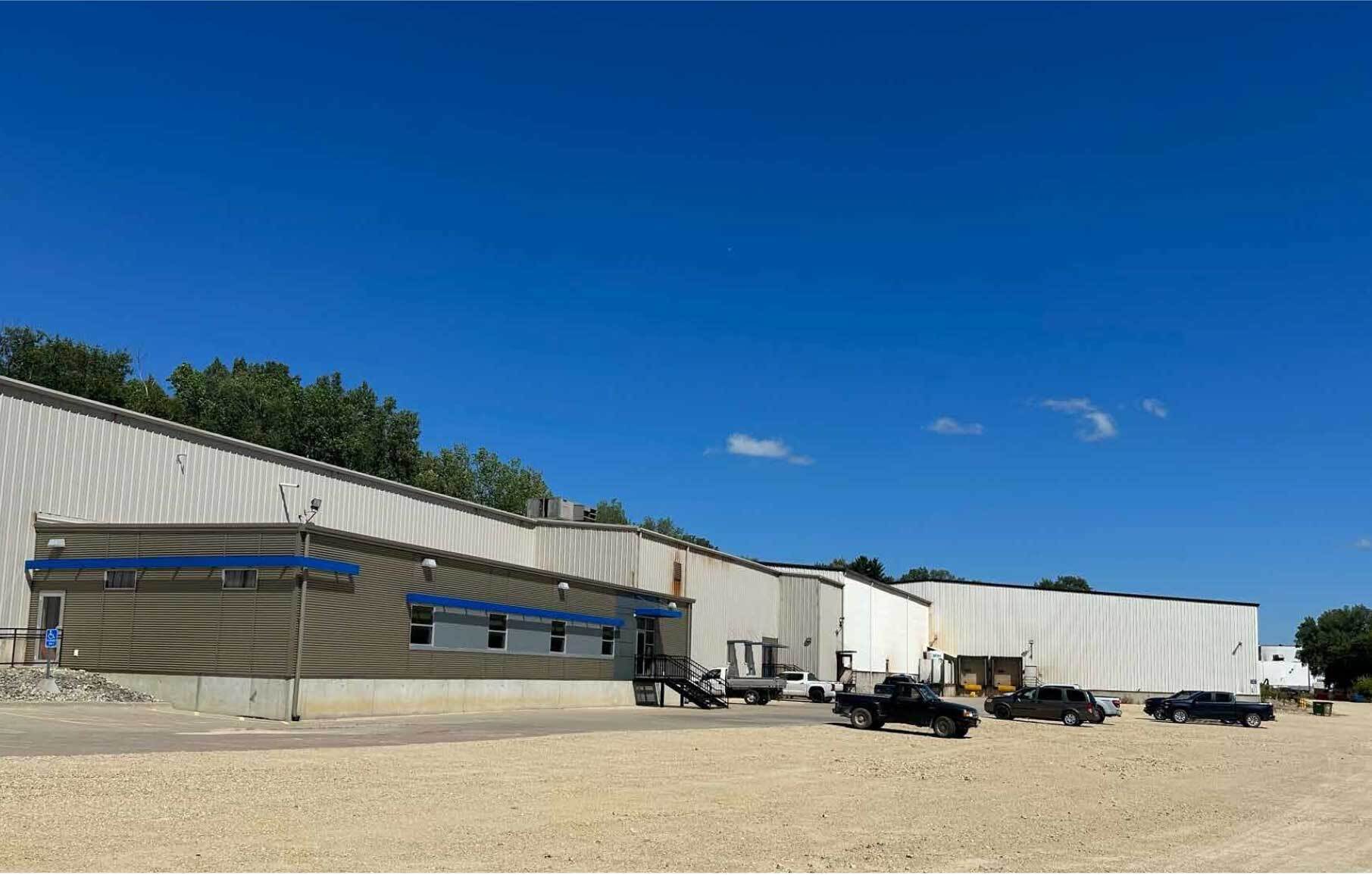 504 1st Ave SE, Waverly, IA 50677