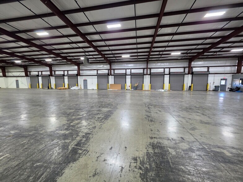 2195 Industrial South Rd, Dalton, GA for lease - Interior Photo - Image 2 of 4
