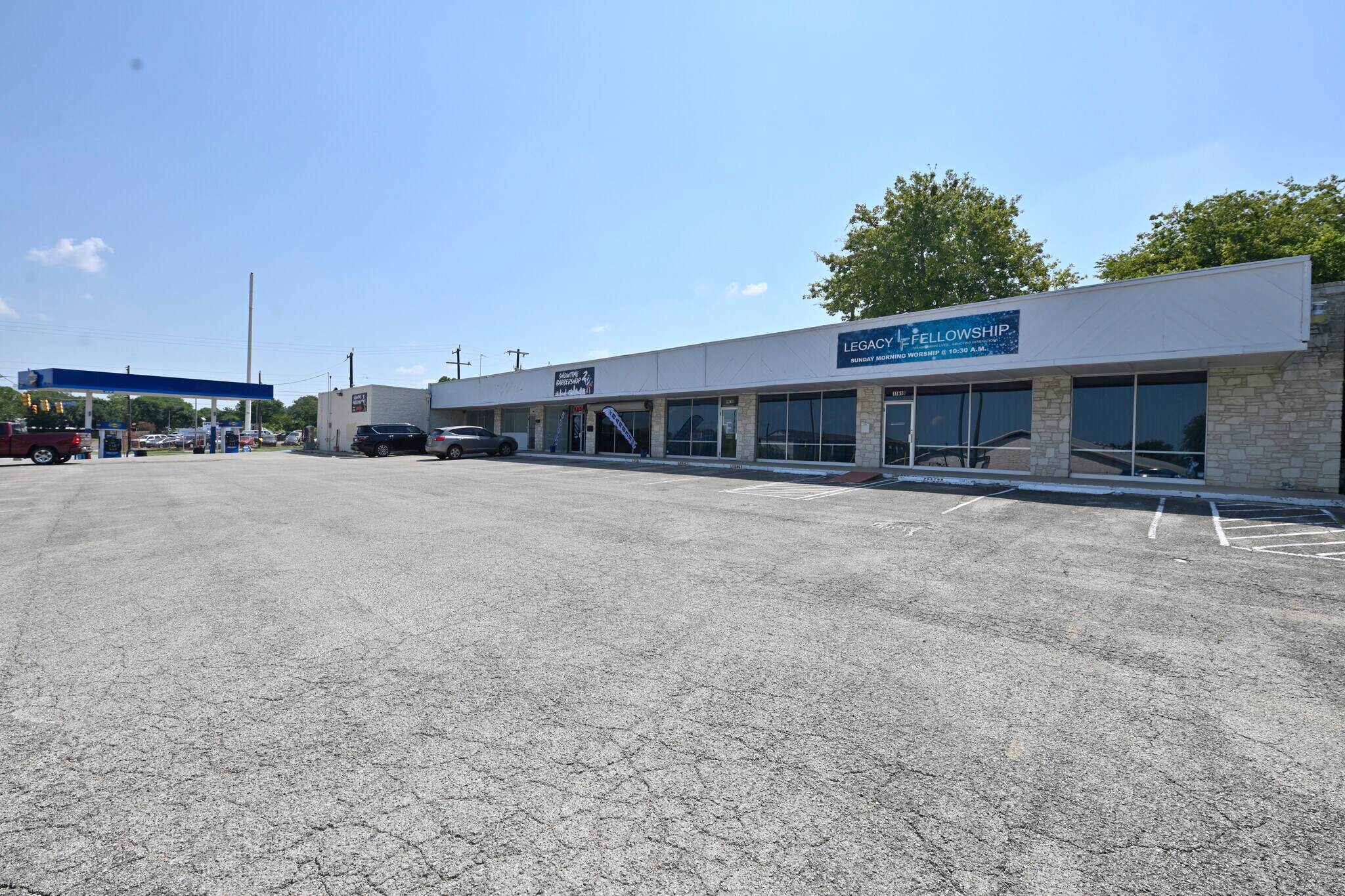 11610-11626 El Sendero St, San Antonio, TX for lease Building Photo- Image 1 of 5