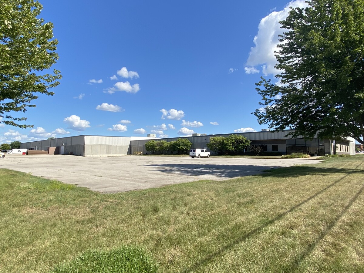 1155 Sherman Rd, Hiawatha, IA 52233 | LoopNet