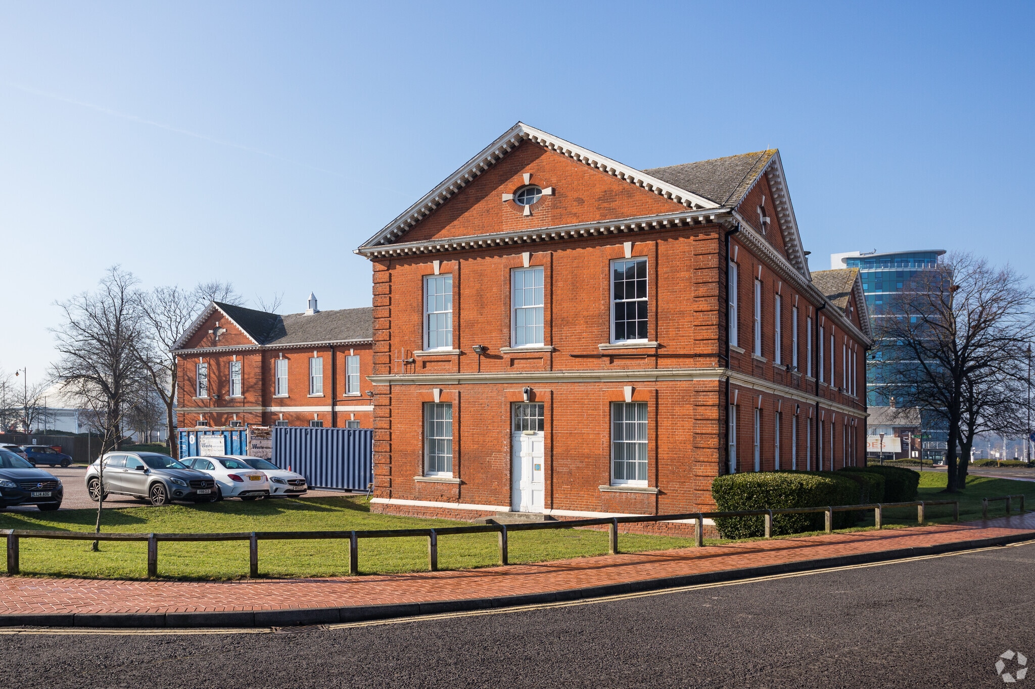 Pembroke Rd, Chatham for sale Primary Photo- Image 1 of 1