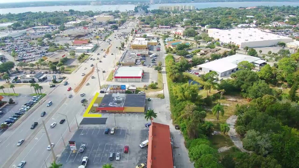 172 E Merritt Island Cswy, Merritt Island, FL for lease - Commercial Listing Video - Image 2 of 4