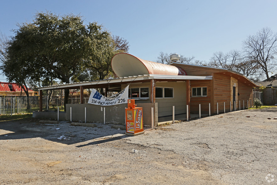 3320 Davis St, Dallas, TX for sale - Building Photo - Image 1 of 1